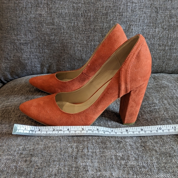 Orange Suede Heels, Size 7.5 - Picture 4 of 4